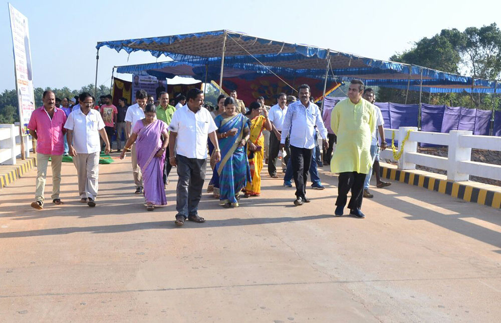 9 ಕೋಟಿ ವೆಚ್ಚದ ಕೂರಾಡಿ-ನೀಲಾವರ ಸೇತುವೆ ಉದ್ಘಾಟನೆ